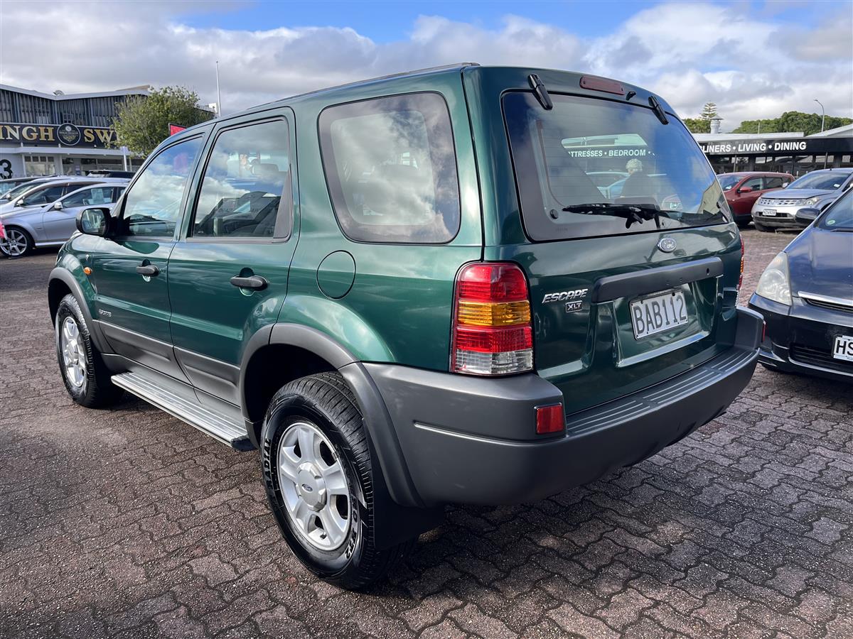 2002 Ford Escape XLT V6 AUTO Carousel 2