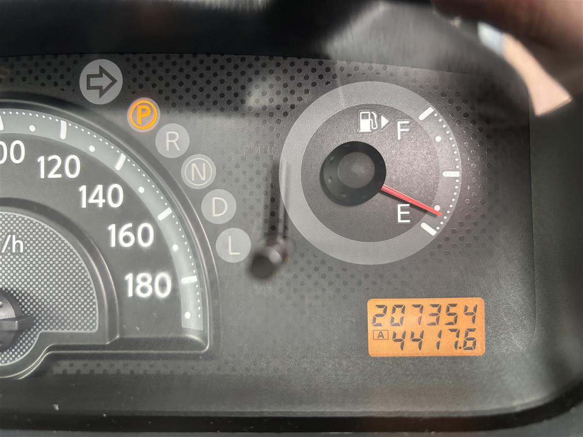 2005 Nissan Lafesta 20S Carousel 8