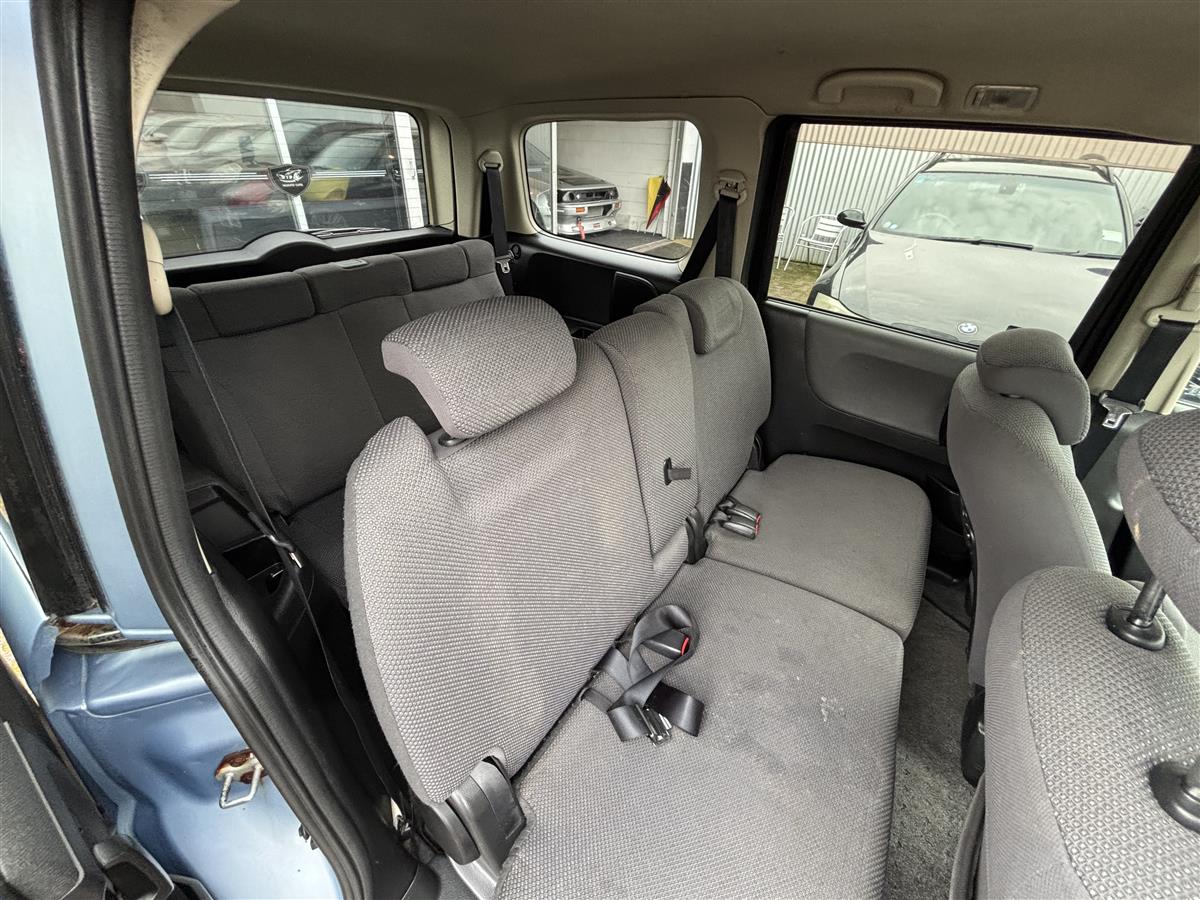 2005 Nissan Lafesta 20S Carousel 5