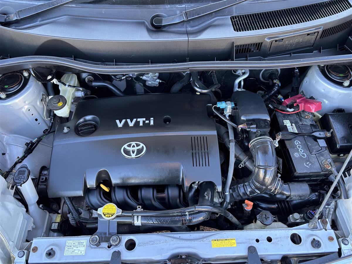 2008 Toyota Sienta Wheelchair Accessible Carousel 10