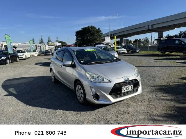 TOYOTA Aqua 2016