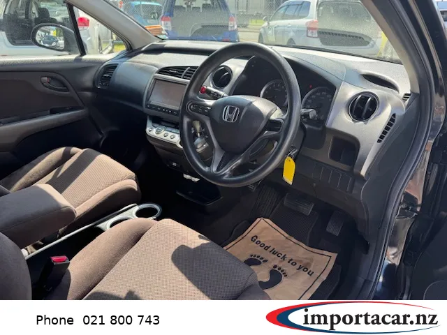 HONDA Stream 2006 Carousel 5