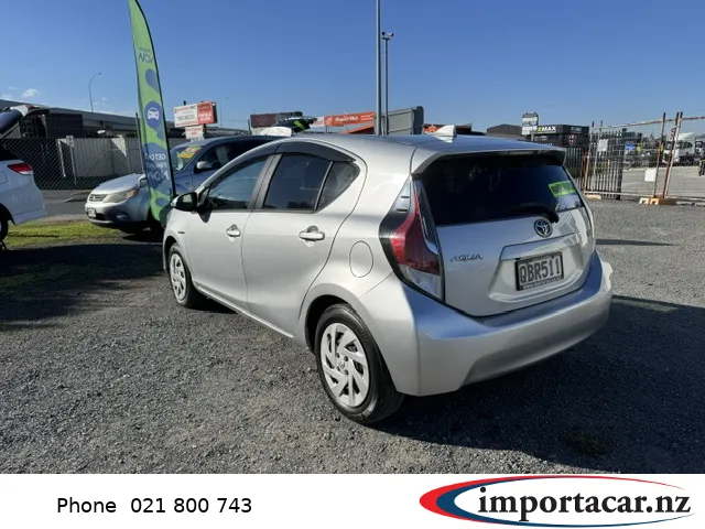 TOYOTA Aqua 2016 Carousel 8