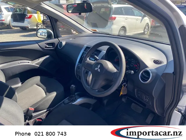 MITSUBISHI Colt Plus 2009 Carousel 5