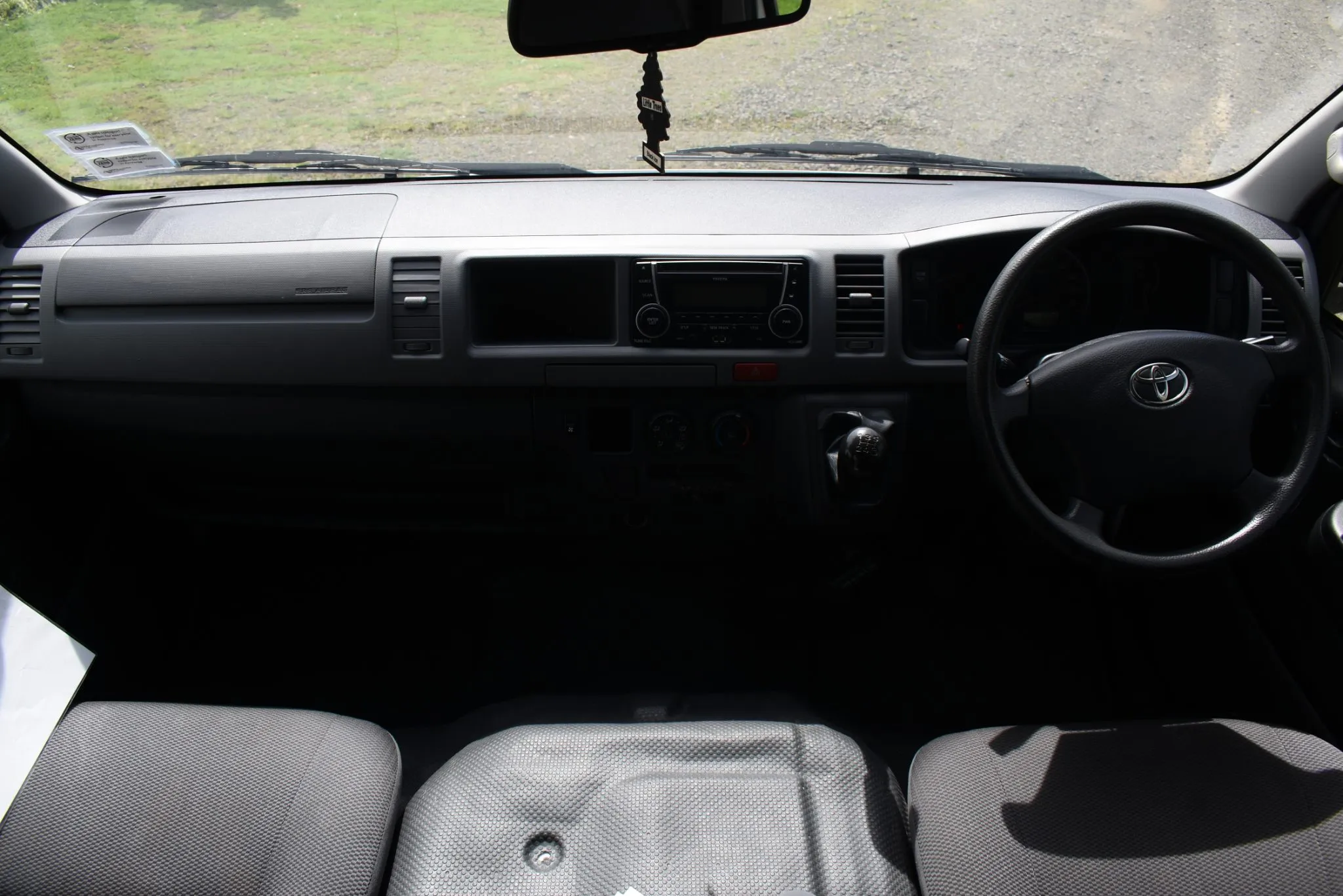 2013 Toyota Hiace Td 12 Seat High Roof People Mover Carousel 5