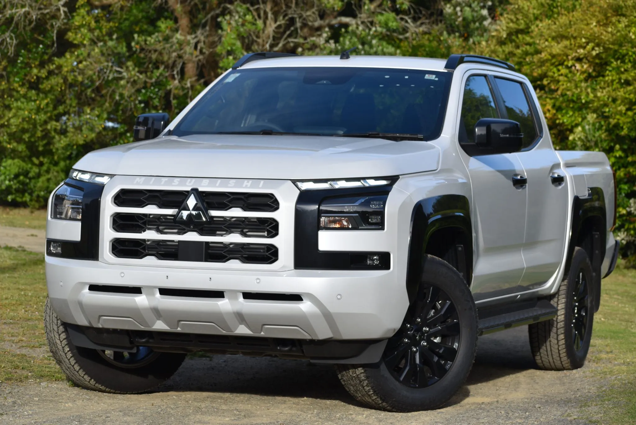 2025 Mitsubishi Triton DC VRX 4WD 6At