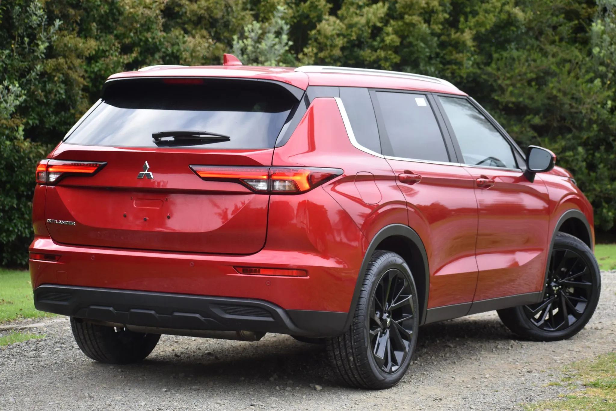 2025 Mitsubishi Outlander New Gen LS 2WD 5 Seats Carousel 1