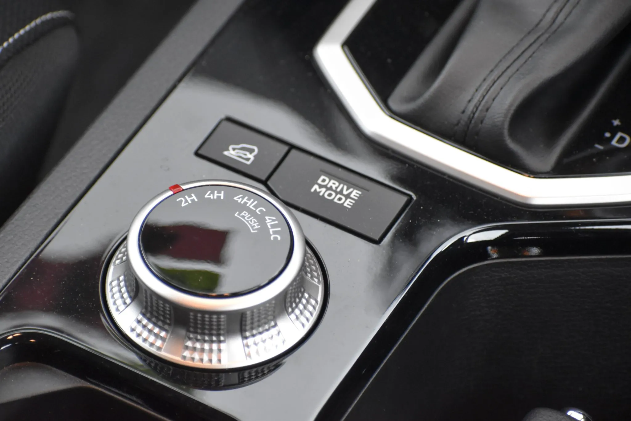 2025 Mitsubishi Triton DC GLX-R 4WD AUTO Carousel 8