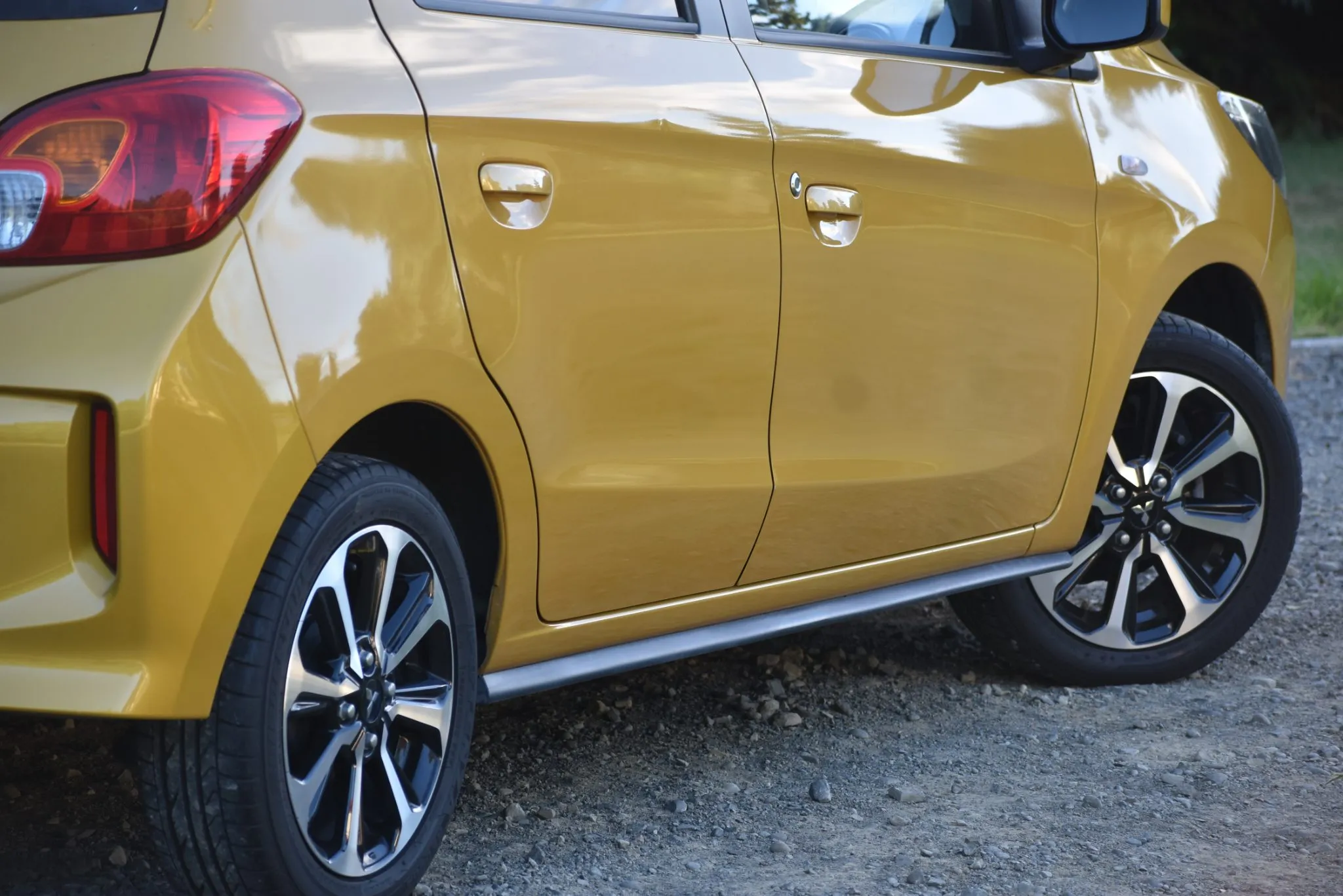 2020 Mitsubishi Mirage XLS Carousel 4