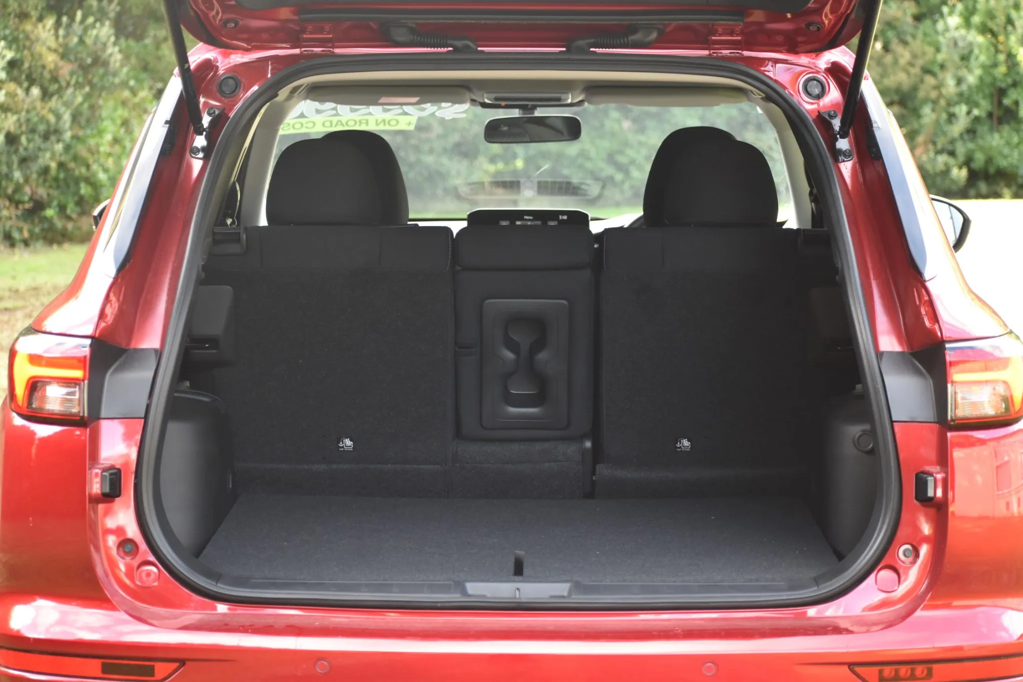 2025 Mitsubishi Outlander New Gen LS 2WD 5 Seats Carousel 2