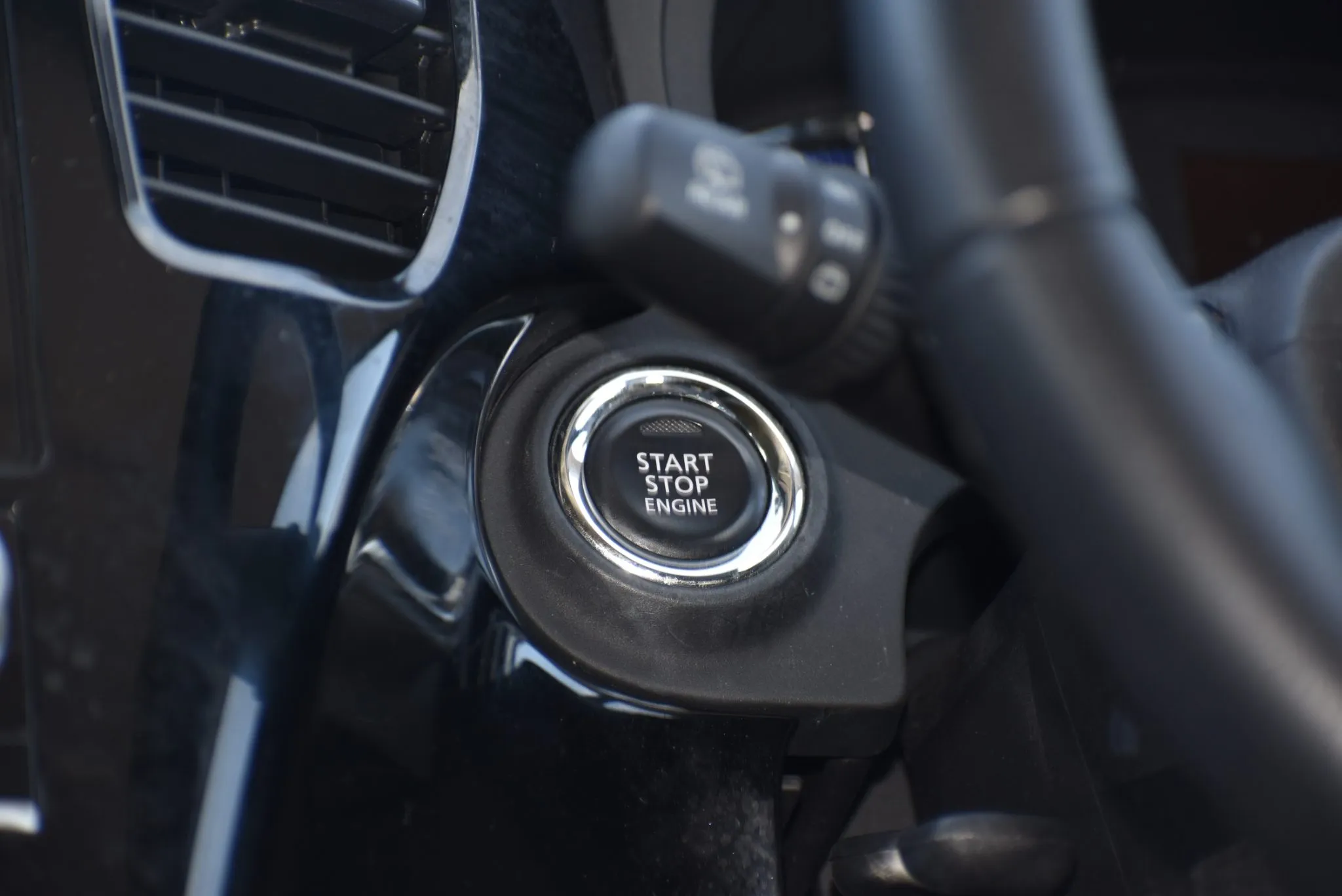 2022 Mitsubishi Outlander LS 7 Seat Auto Carousel 2