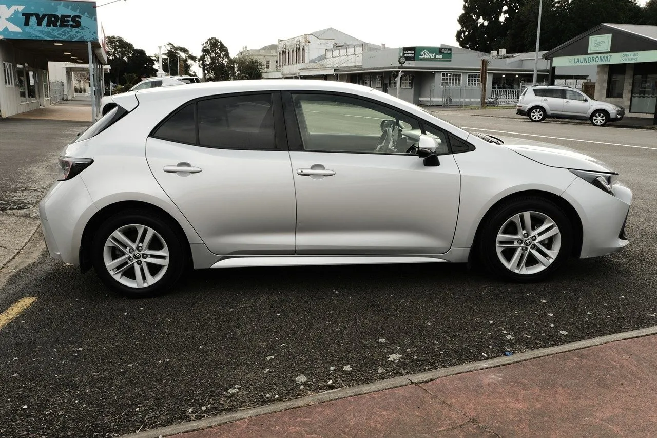 2019 Toyota Corolla GX Carousel 2