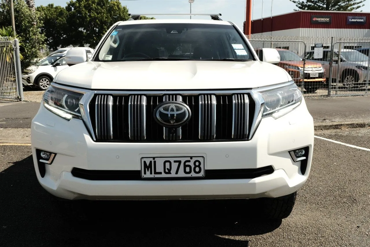 2019 Toyota Land Cruiser Prado VX Carousel 1