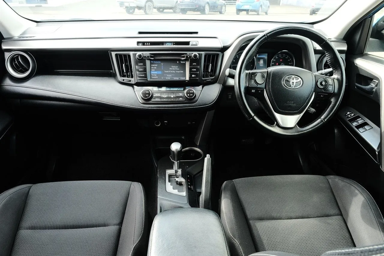 2018 Toyota RAV4 GXL AWD Carousel 8