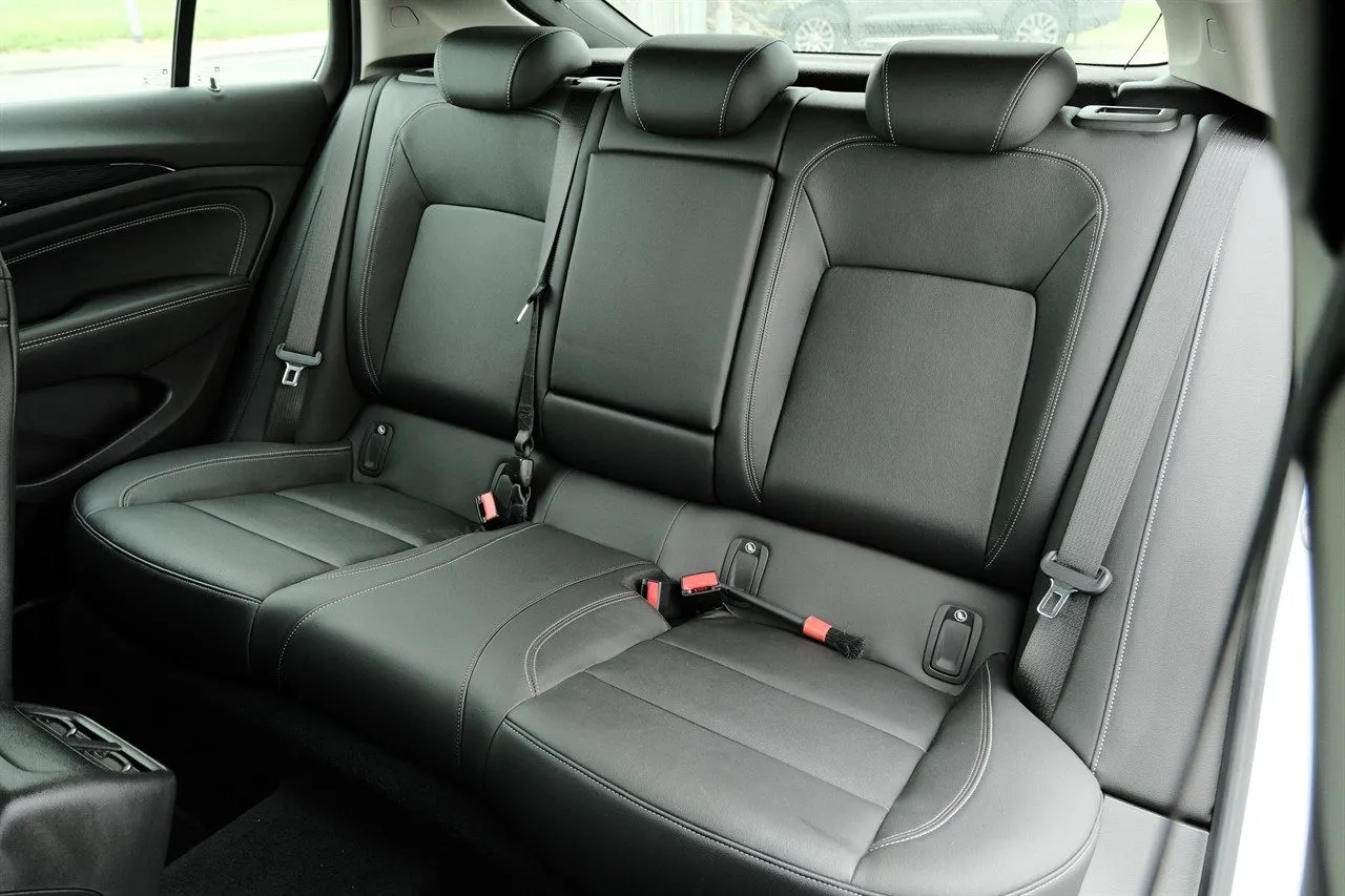 2019 Holden Commodore Calais Carousel 6