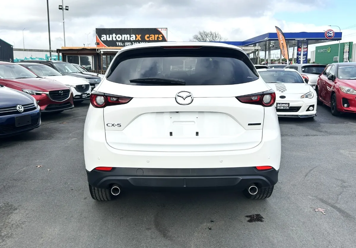2022 Mazda CX-5 XD BLACK TONE EDTION Carousel 3