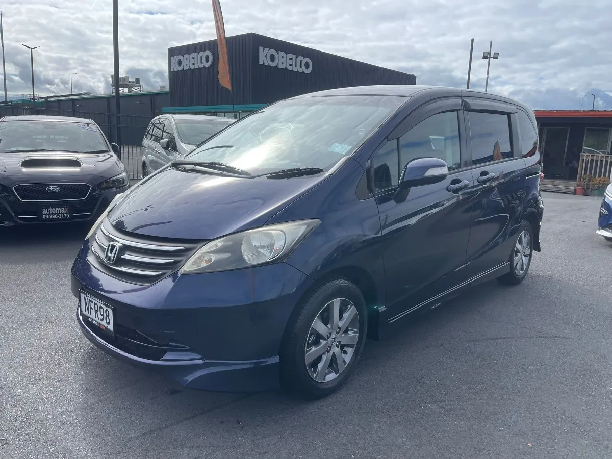 2009 Honda Freed Carousel 2