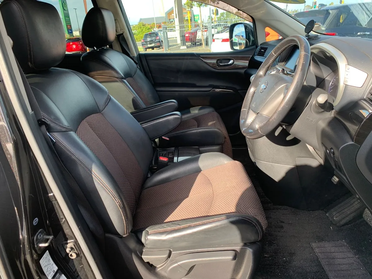 2010 Nissan Elgrand Carousel 8