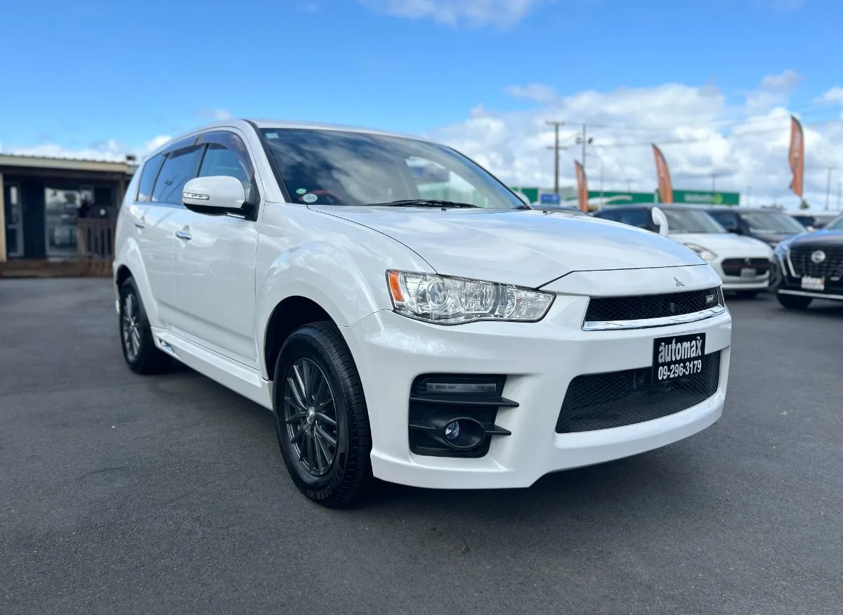 2012 Mitsubishi Outlander 7 SETAR ROADEST 20G