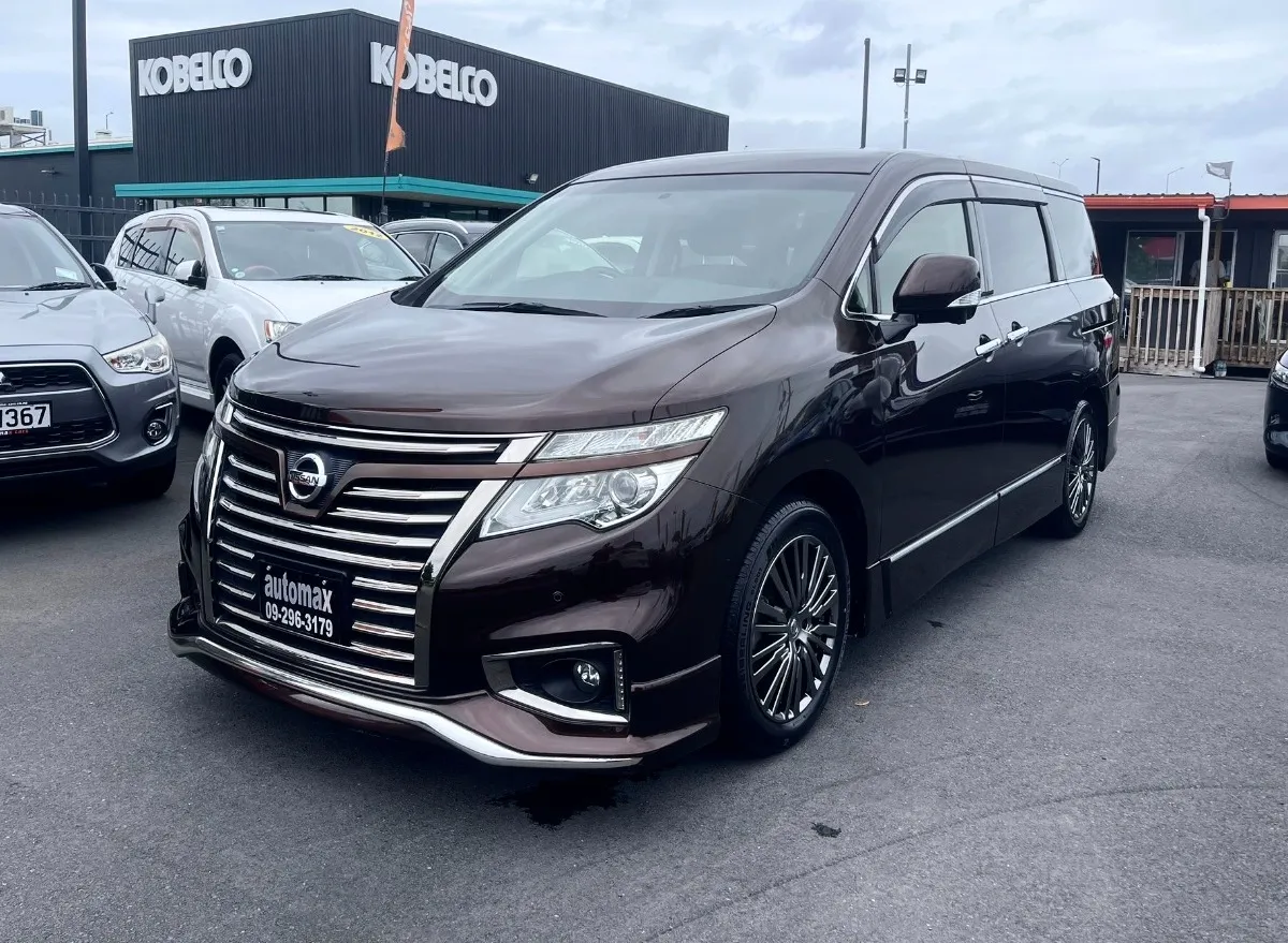 2017 Nissan Elgrand Carousel 7