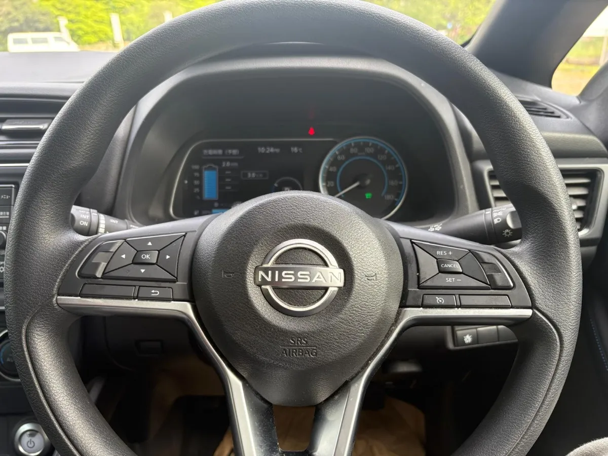 2022 Nissan Leaf Carousel 1