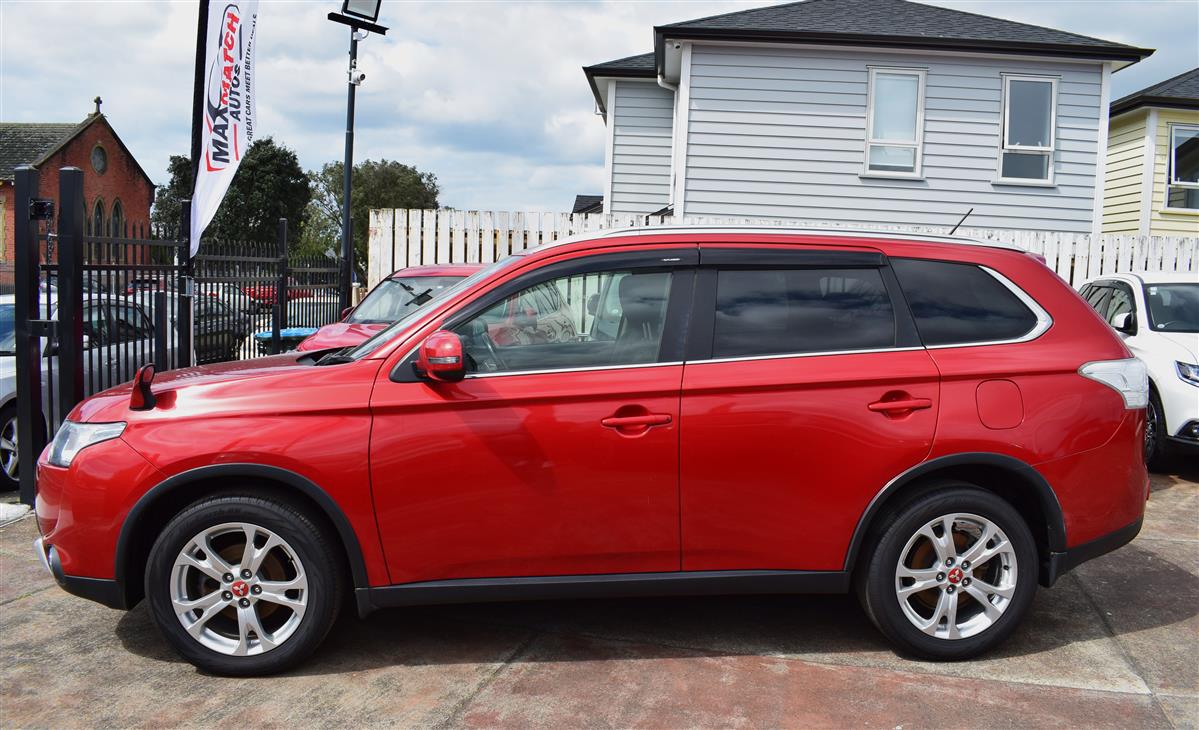 2014 Mitsubishi Outlander 24G 7 Seater Carousel 7