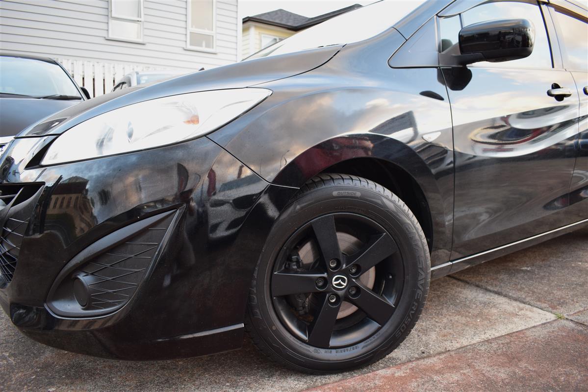 2012 Mazda Premacy 20S Power Sliding door Carousel 3