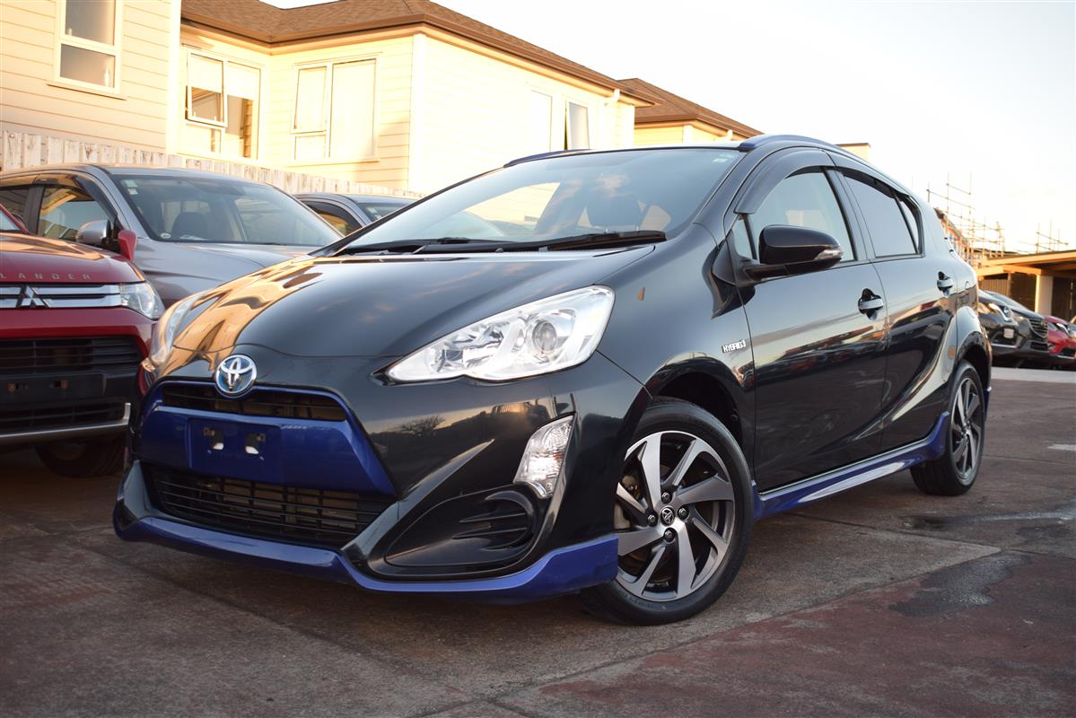 2015 Toyota Aqua X Urban*Body-Kit Carousel 2