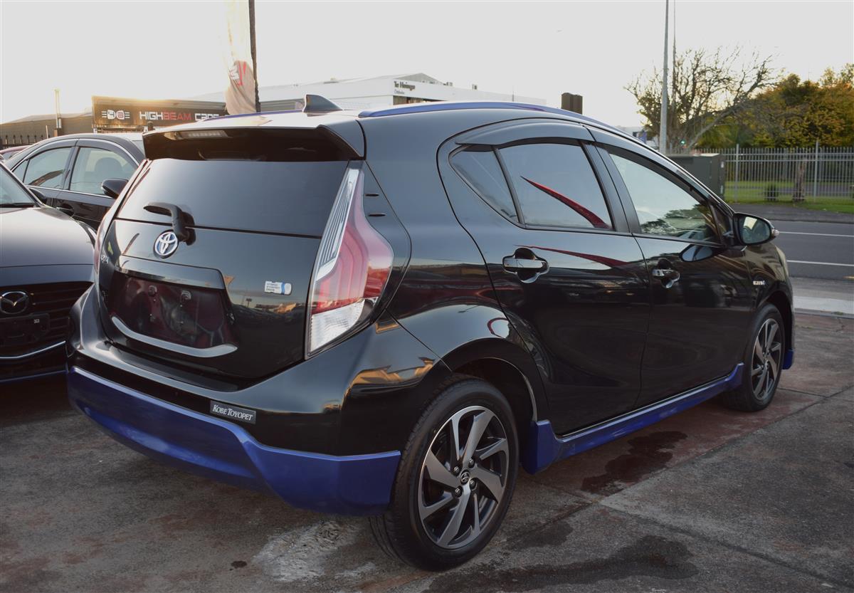 2015 Toyota Aqua X Urban*Body-Kit Carousel 5