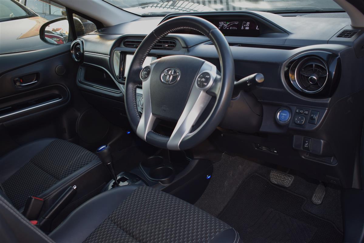2015 Toyota Aqua X Urban*Body-Kit Carousel 13