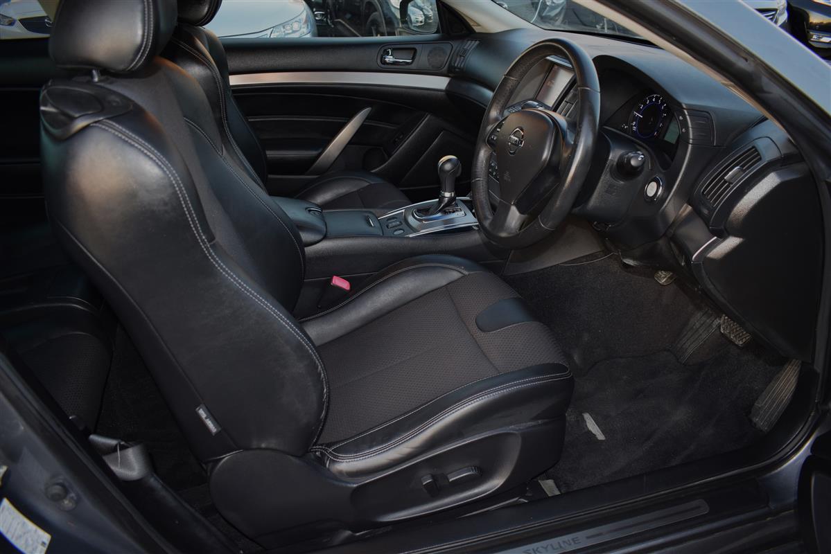 2013 Nissan Skyline 370GT Coupe Sports Carousel 9