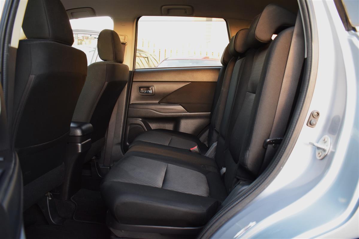 2013 Mitsubishi Outlander 24G*4WD*7 Seater Carousel 13
