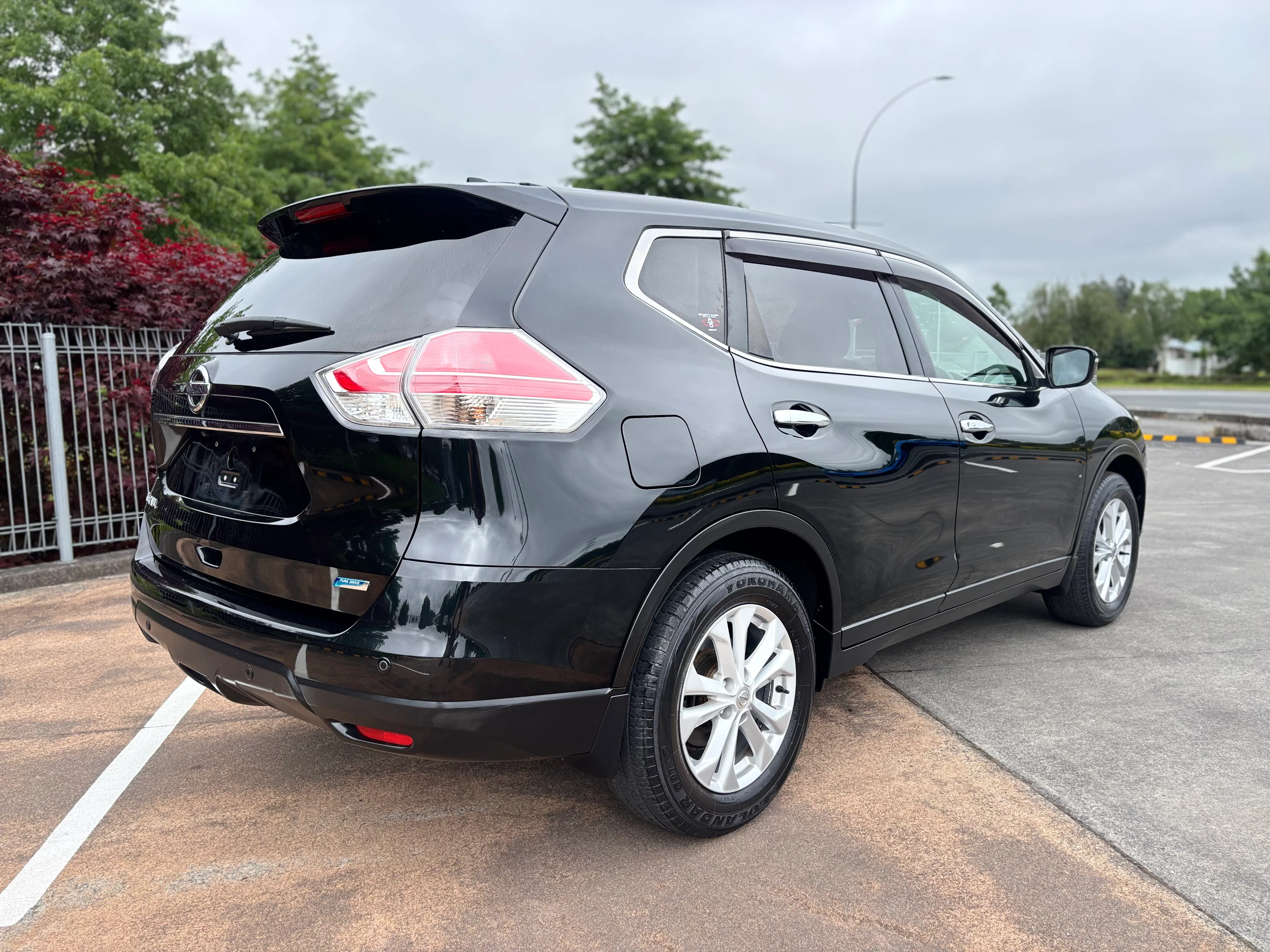 2015 Nissan X-Trail 20X 4WD 7 Seater Carousel 2