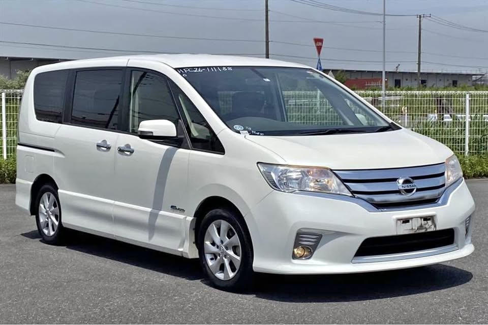 2012 Nissan Serena