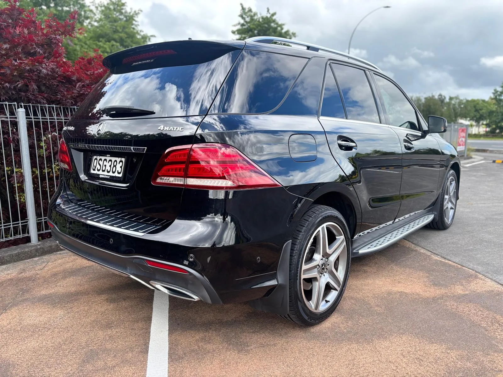 2016 Mercedes-Benz GLE350D NZ NEW Carousel 1