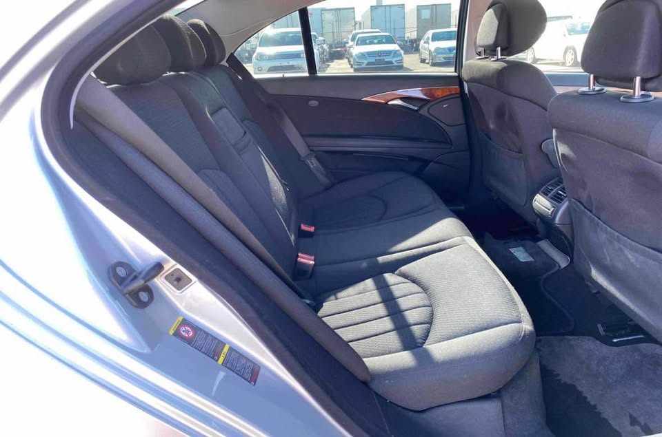 2008 Mercedes-Benz E300 Carousel 5