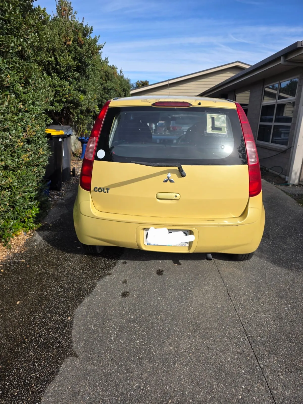 Mitsubishi colt  Carousel 2