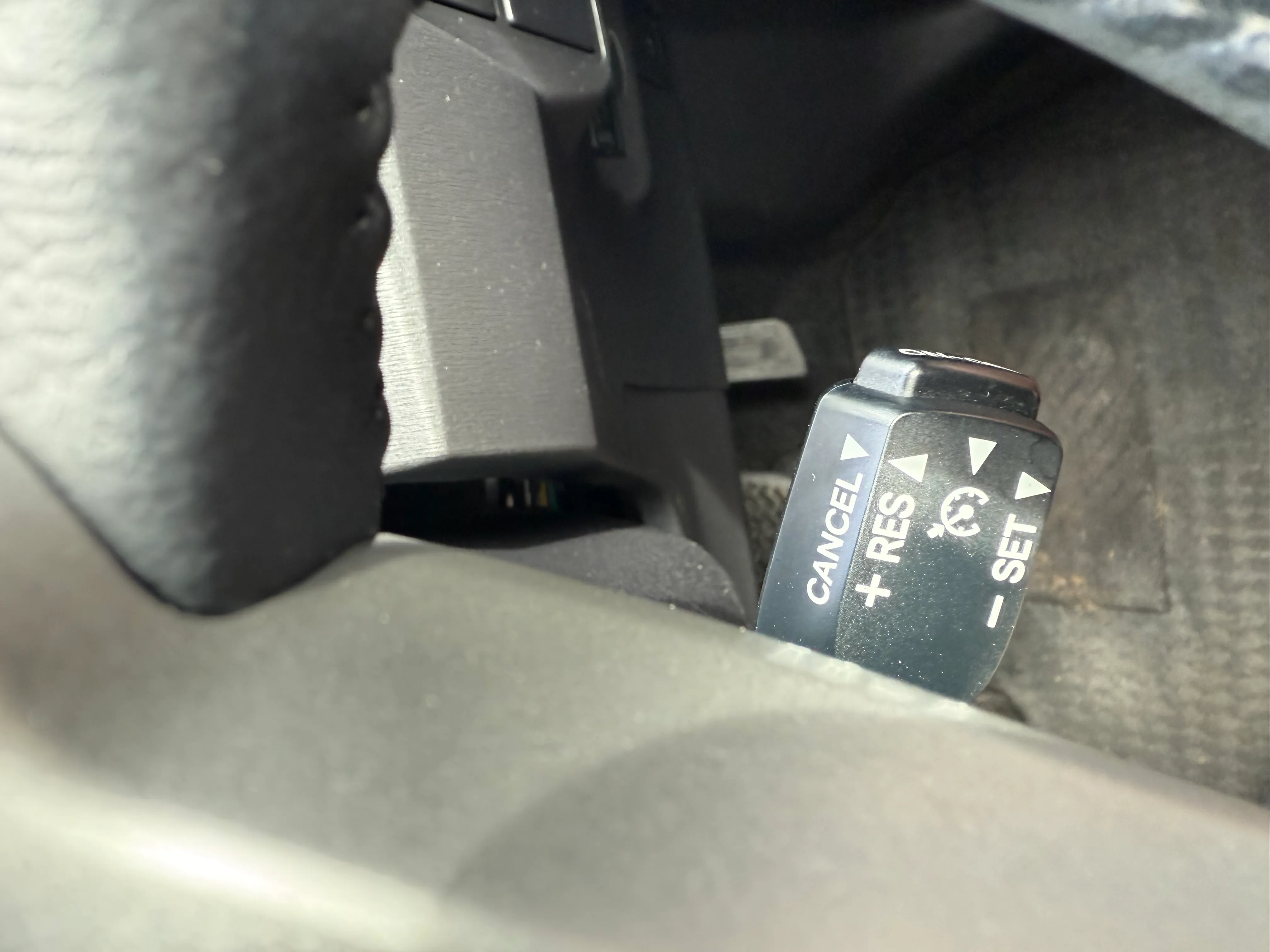 2012 Prius phv  Carousel 3