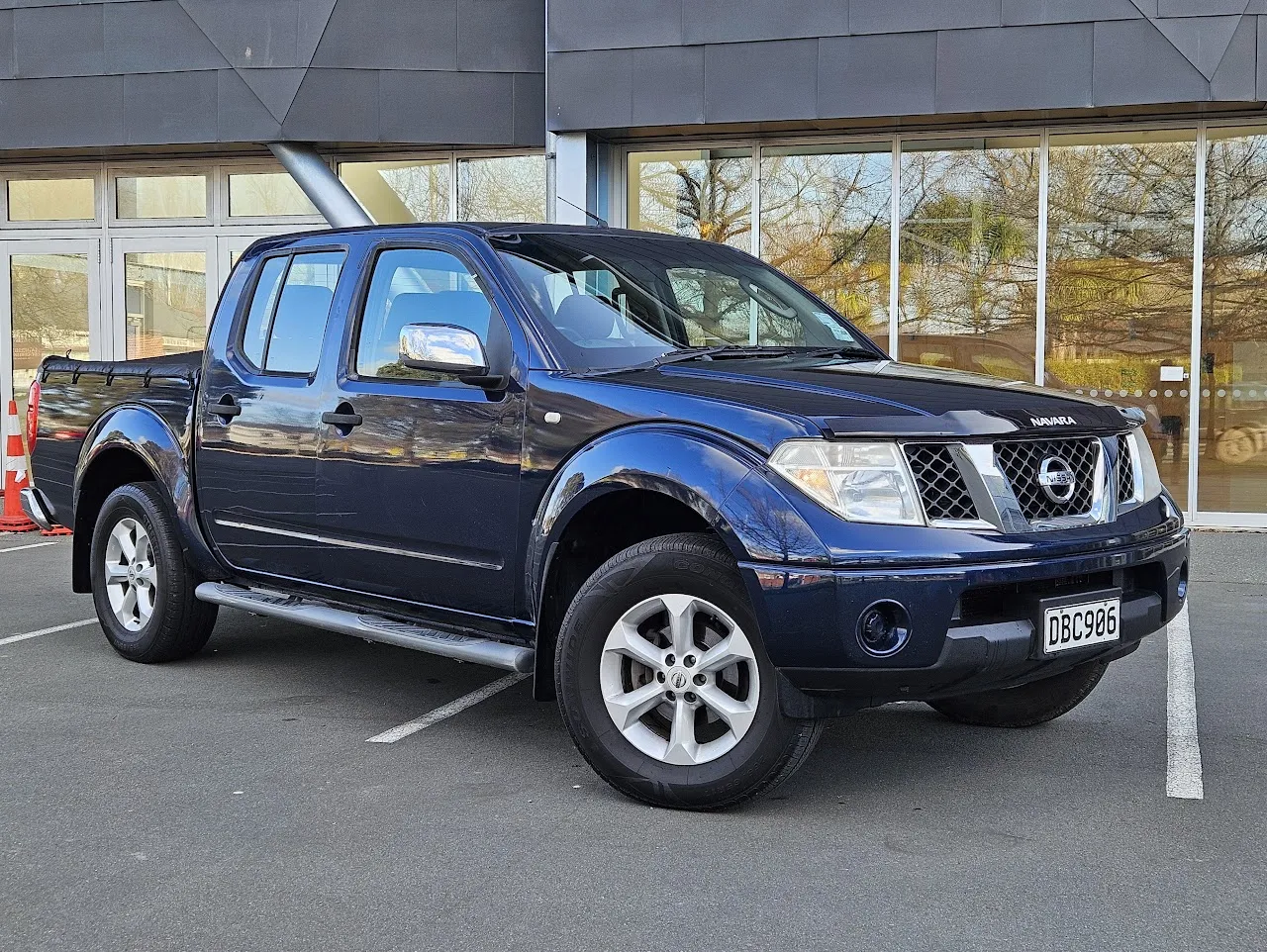 2005 Nissan Navara 4WD M