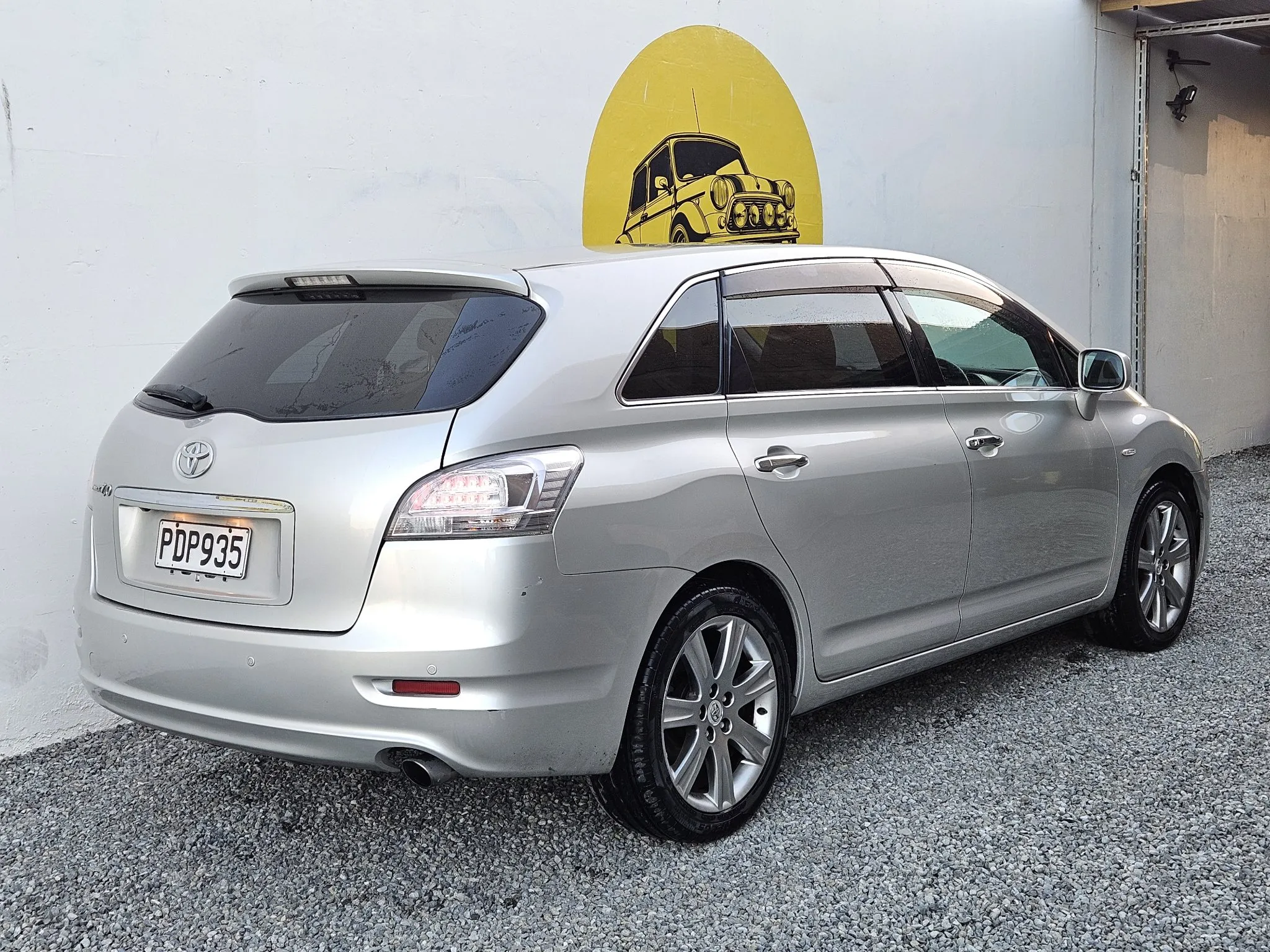 2008 Toyota Mark-X Zio Carousel 3