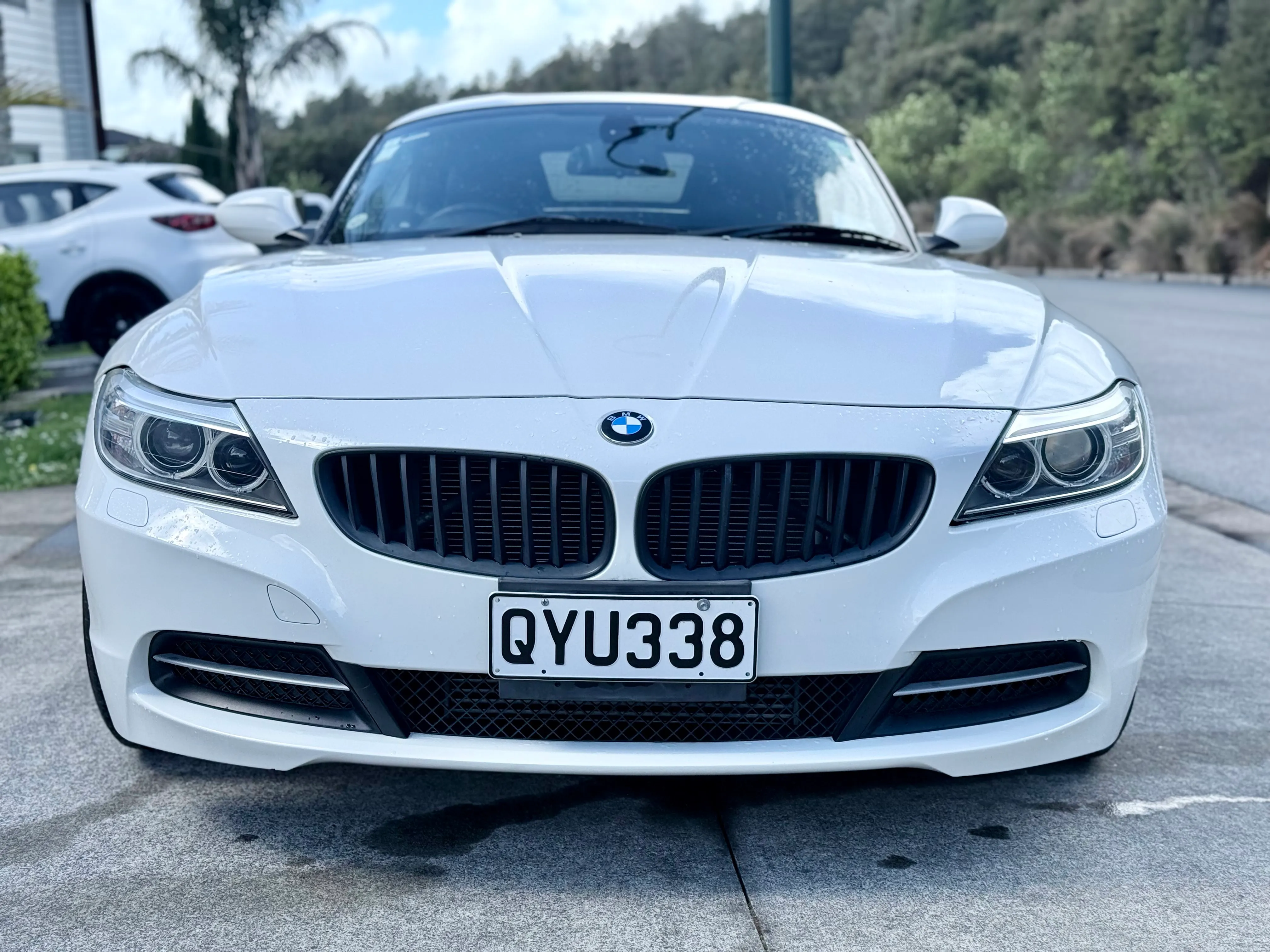 BMW Z4 2013 20i S Drive Carousel 3