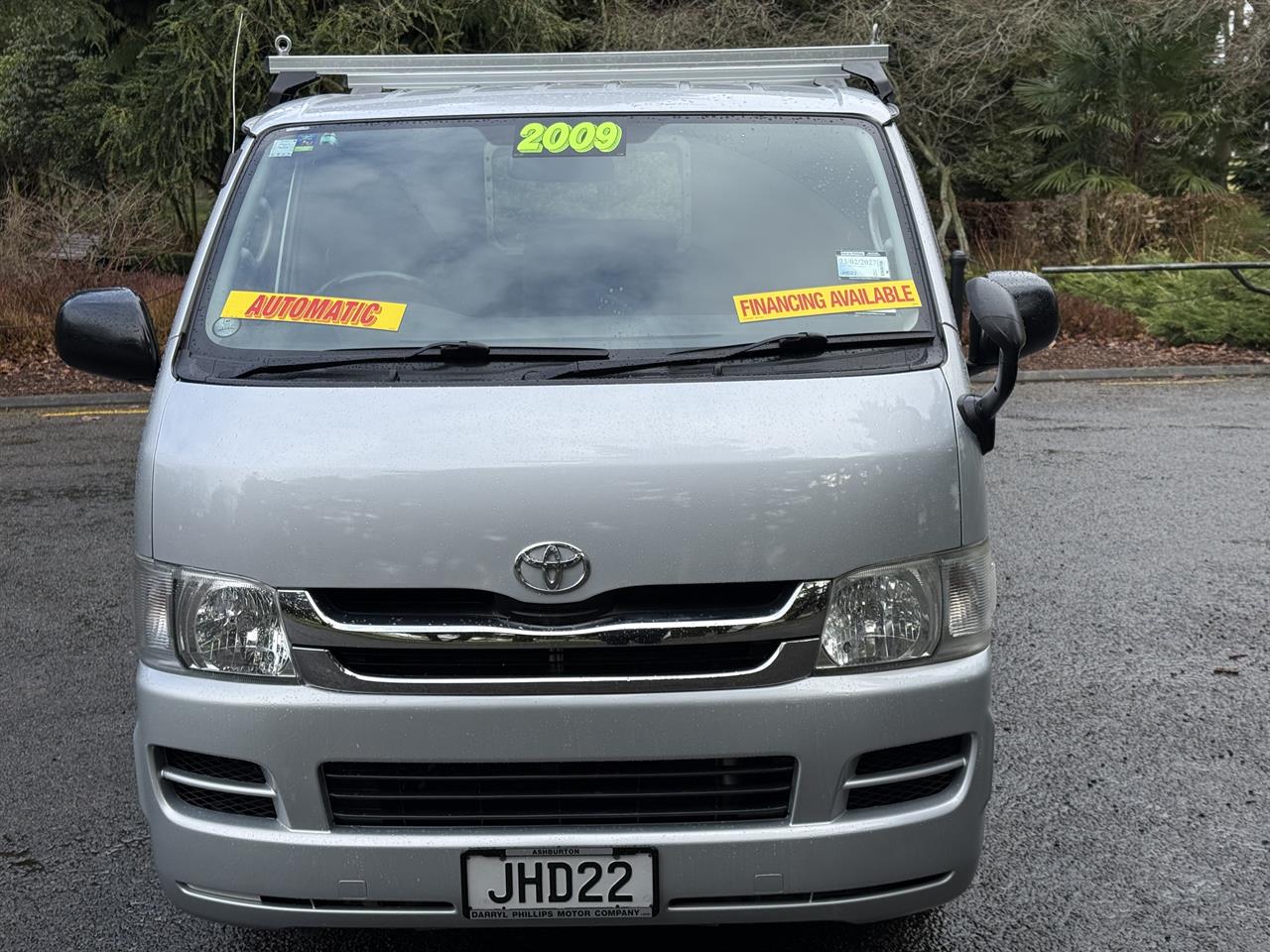 2009 Toyota Hiace Carousel 14
