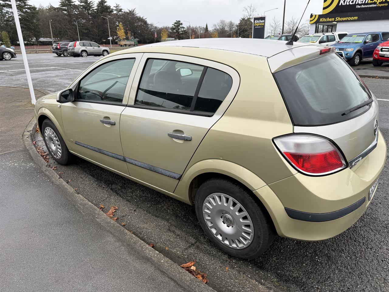 2005 Holden Astra Carousel 9