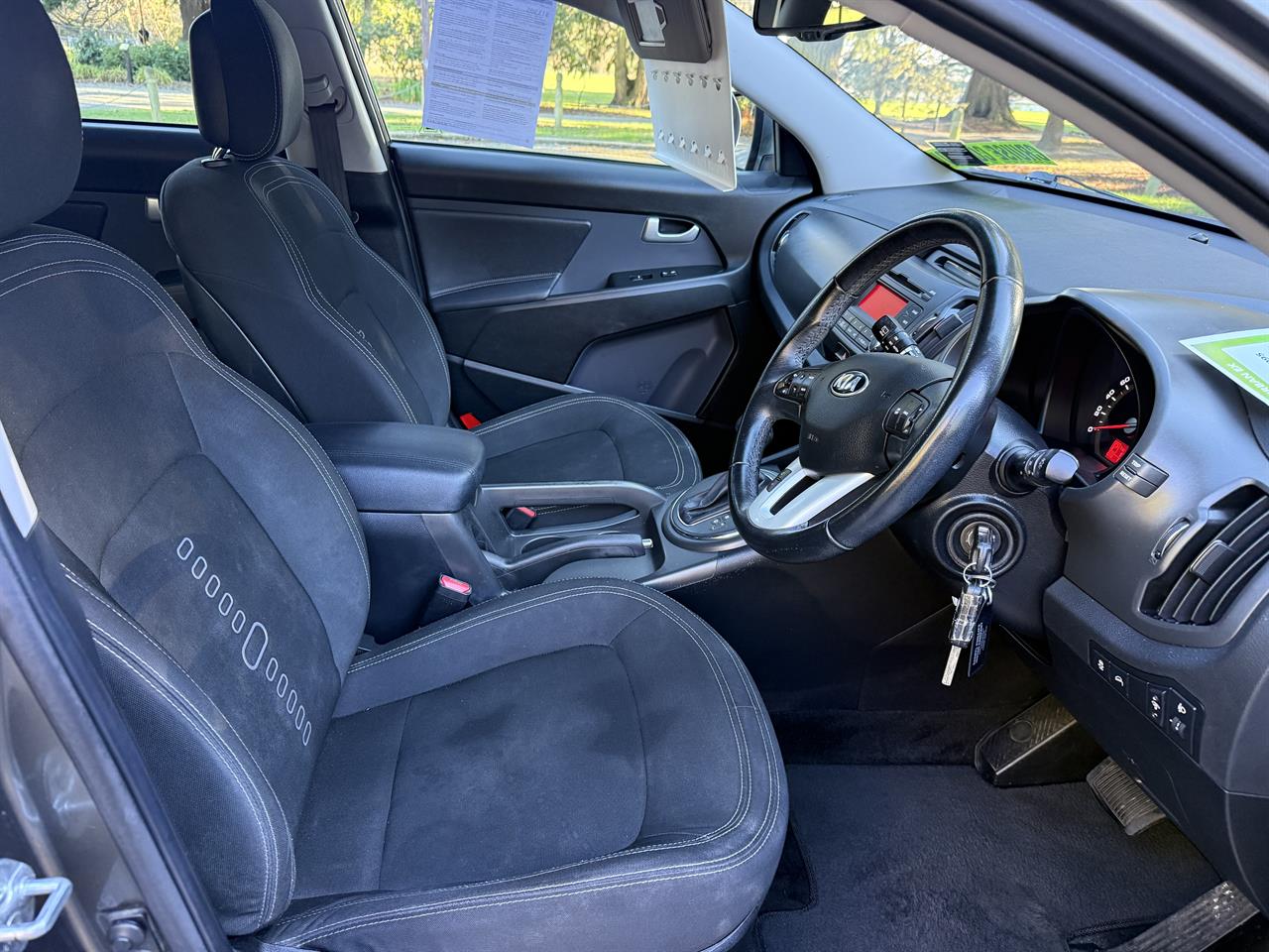 2013 Kia Sportage URBAN EX Carousel 2