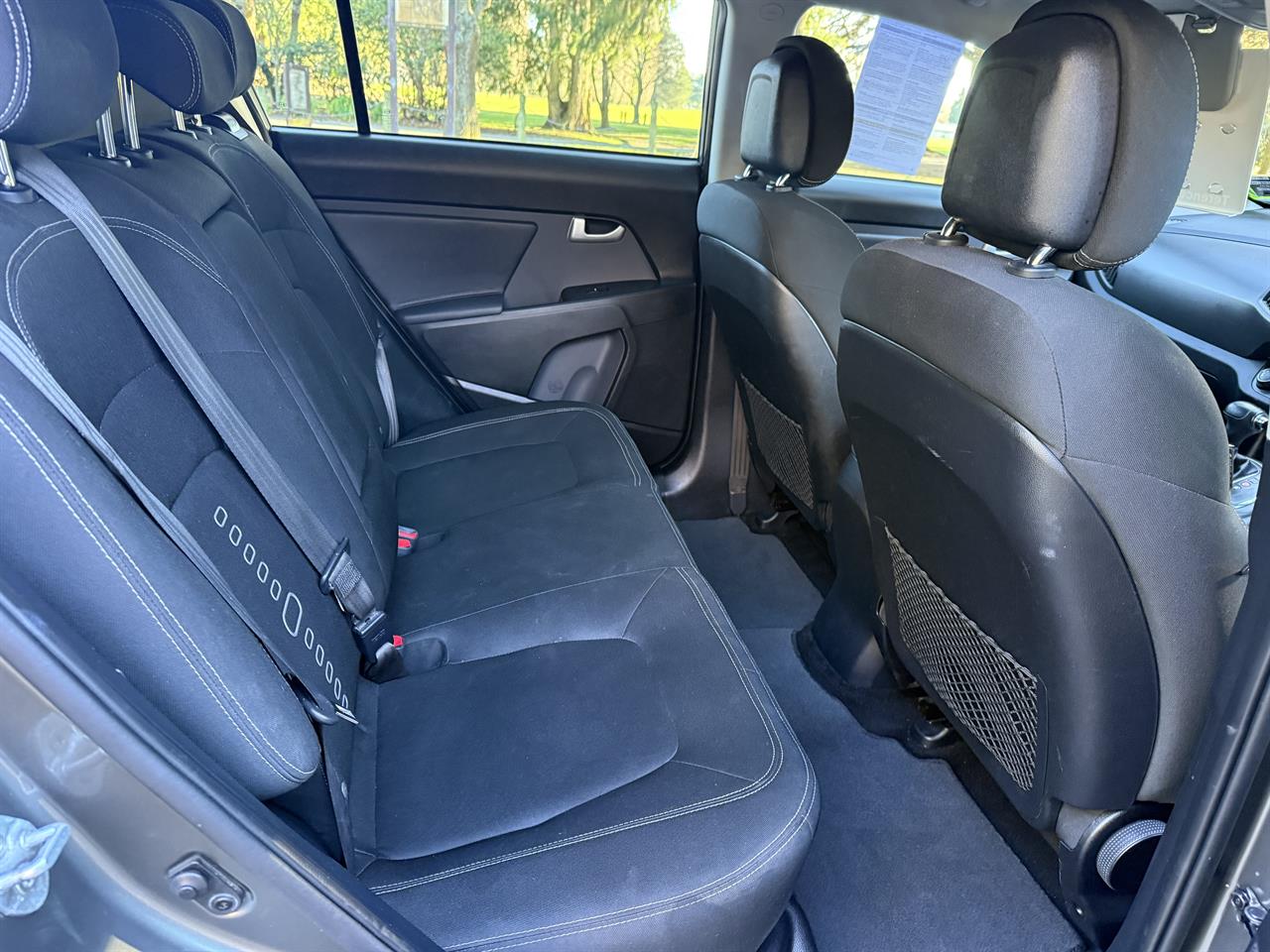 2013 Kia Sportage URBAN EX Carousel 6