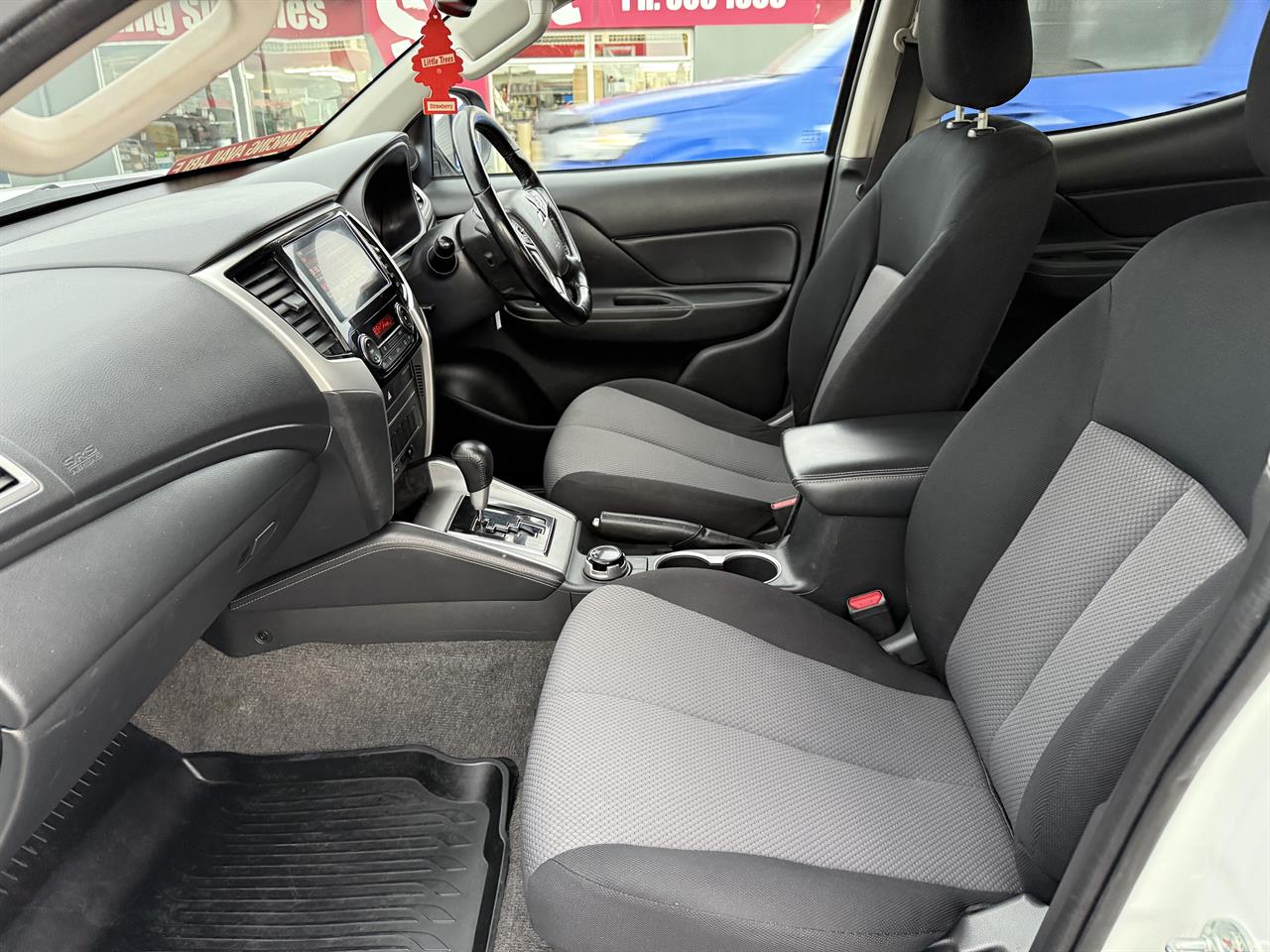 2019 Mitsubishi Triton GLXR 4WD Carousel 3