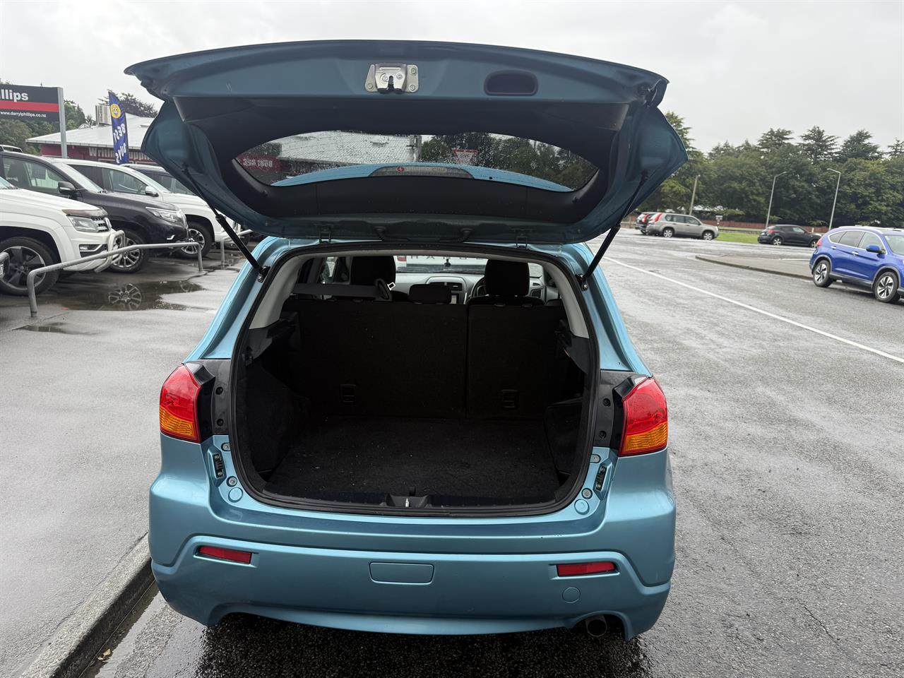 2010 Mitsubishi RVR Carousel 7