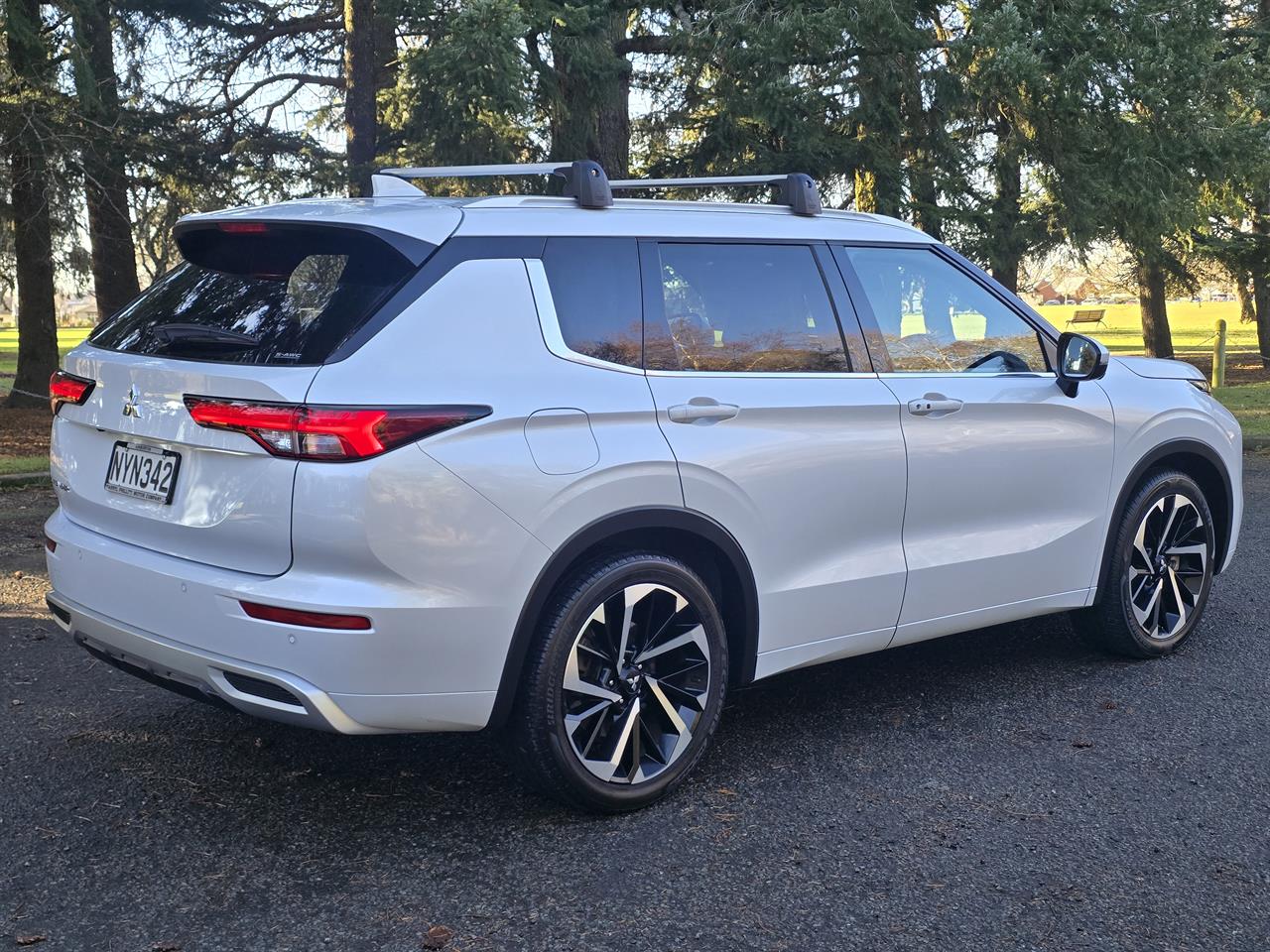 2021 Mitsubishi Outlander VRX Carousel 13