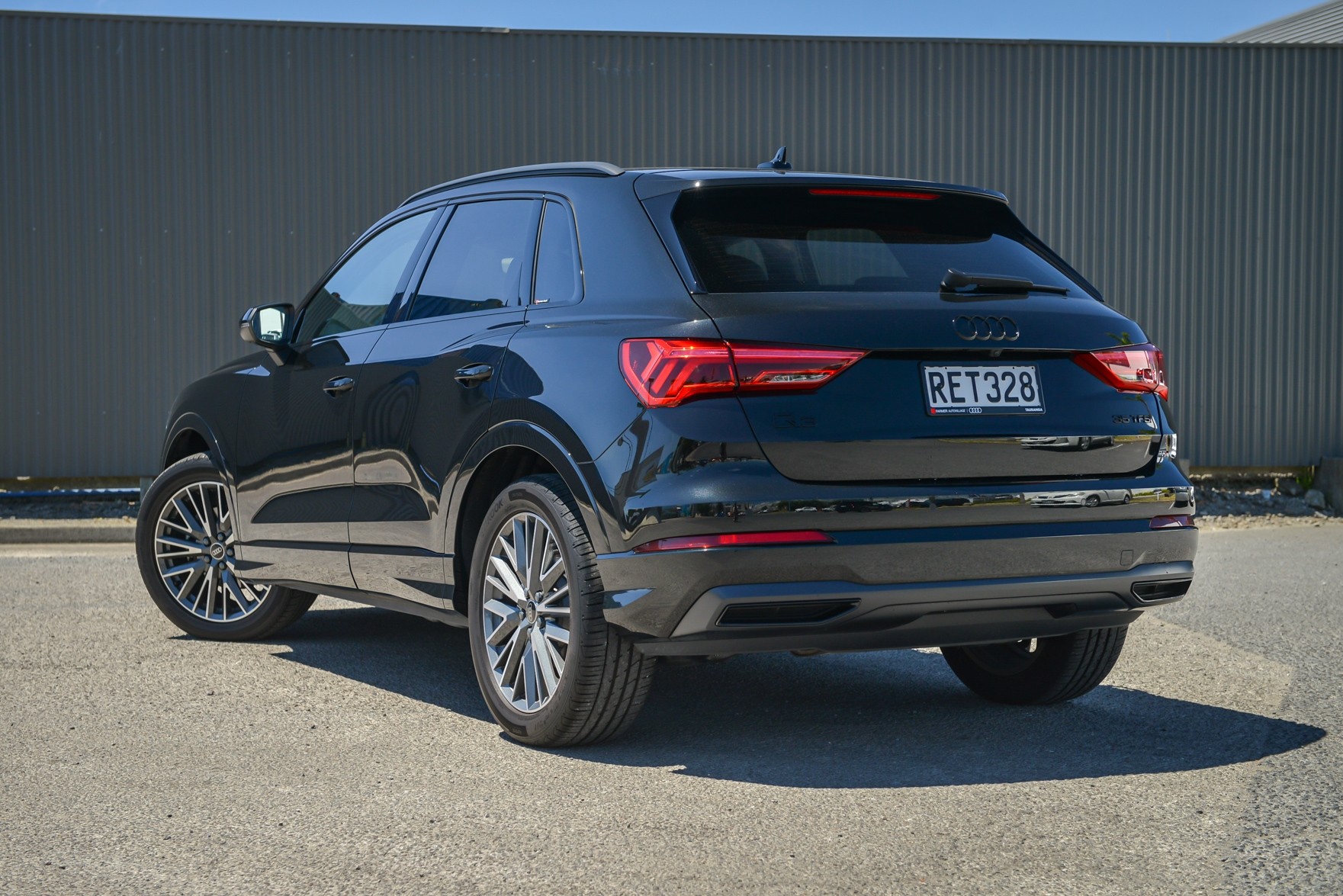 2025 Audi Q3 35 1.4TFSI Dynamic Black Edition Carousel 7