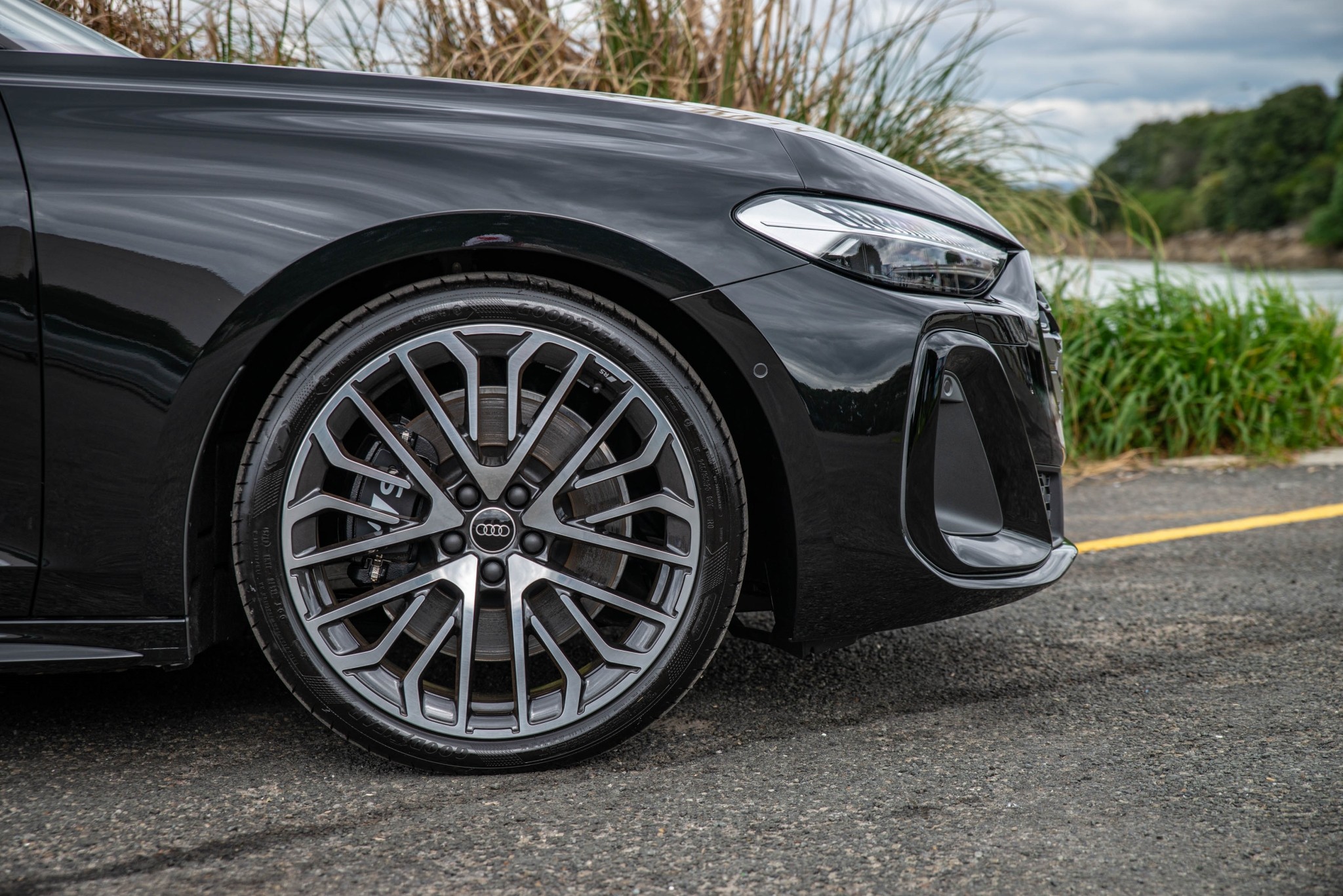 2025 Audi S5 Avant 3.0TFSI 270kW quattro Carousel 6